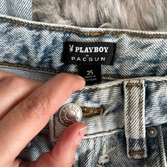 Playboy x Pacsun Jeans Raining Bunnies Embroidered sz 25 - Picture 4 of 5